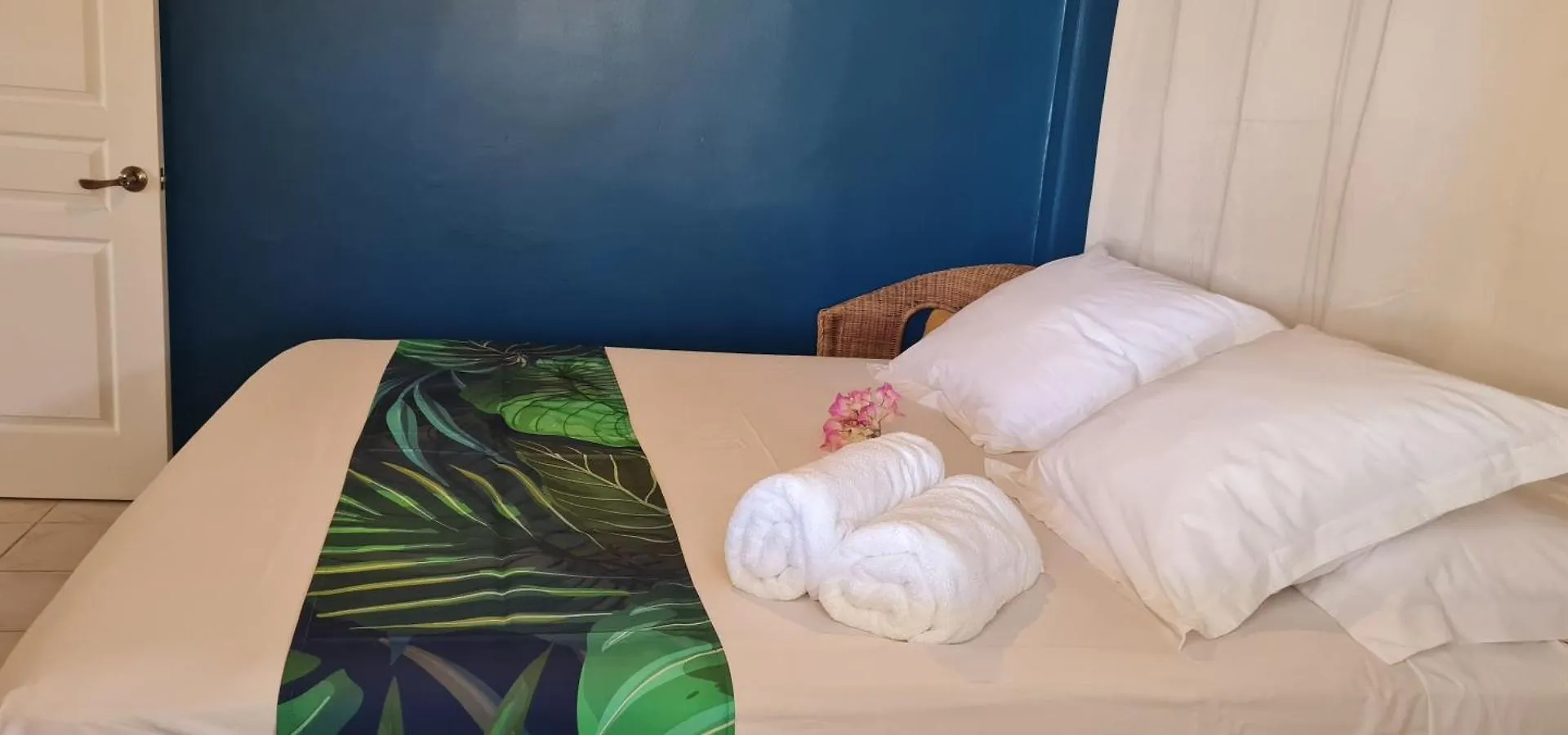 Enjoy Camanukea Lodge Mahina Holiday home